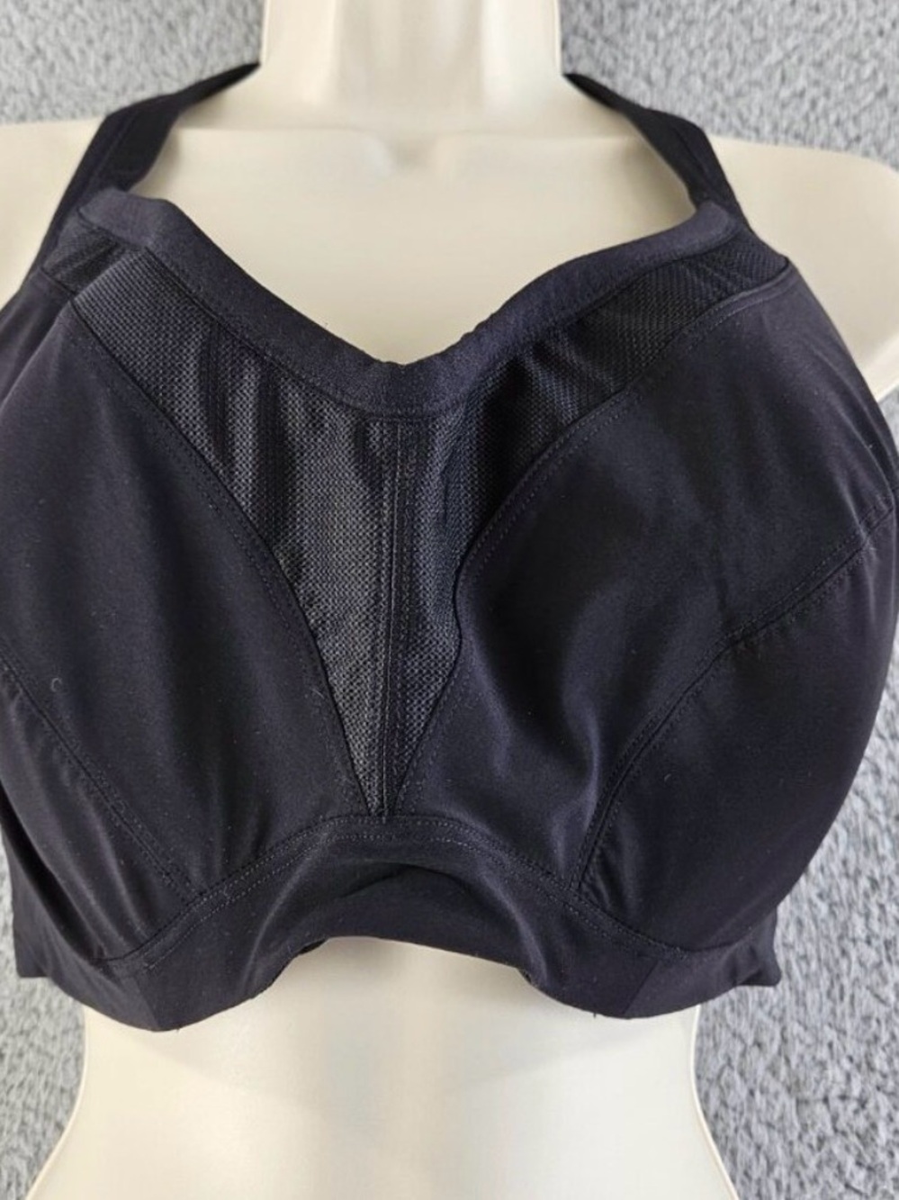 torrid Black High-Impact Sports Bra with Mesh Paneling 46DDD 46F